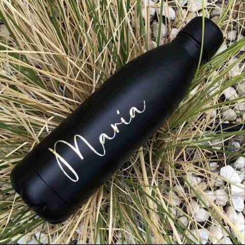 botella personalizada con nombres